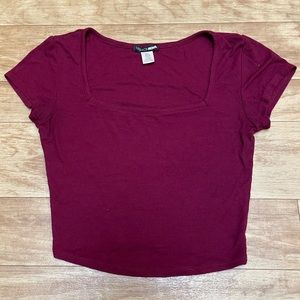 maroon square neck short sleeve crop top